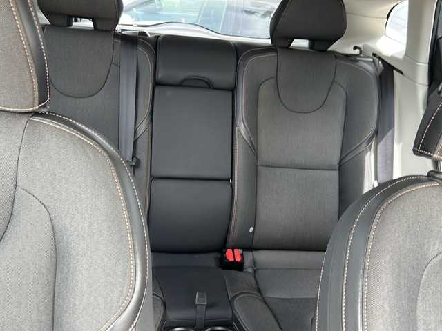 ボルボ Ｖ４０ クロスカントリー T5 AWD 福島県 2013(平25)年 6.3万km エレクトリックシルバーメタリック ４ＷＤ/純正メモリナビ＆フルセグＴＶ/（ＵＳＢ＆ＢＴ）/衝突軽減ブレーキ/クルーズコントロール/レーンキープアシスト/ＥＴＣ/純正１７inアルミホイール/オートライト/ＨＩＤライト/電動格納ミラー/スマートキー/プッシュスタート/Ｗ＋サイドエアバッグ/ＡＢＳ/フロアマット/新車保証書