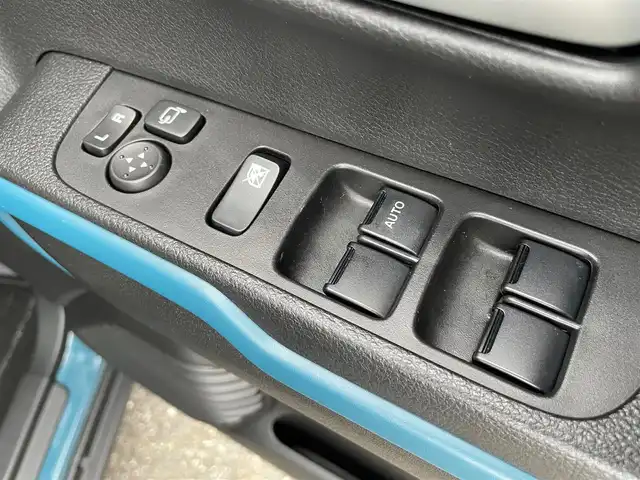 スズキ ハスラー HYBRID X 石川県 2023(令5)年 2万km 青Ⅱ 4WD/社外メモリーナビ/社外CD/DVD/フルセグTV/バックカメラ/LEDヘッドライト/ドライブレコーダー/純正アルミホイール/シートヒーター/レーダークルーズ/衝突軽減ブレーキ/スマートキー/プッシュスタート/電動ミラー/レーンキープアシスト/ステアリングリモコン
