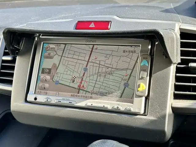 ホンダ フリード Gエアロ 鳥取県 2011(平23)年 15万km アラバスターシルバーメタリック 社外１５インチアルミ/純正メモリナビ/バックカメラ/ワンセグＴＶ　ＳＤ　ＣＤ/フロマアット/ドアバイザー/キーレス/リヤスポイラー