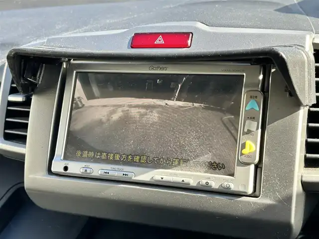 ホンダ フリード Gエアロ 鳥取県 2011(平23)年 15万km アラバスターシルバーメタリック 社外１５インチアルミ/純正メモリナビ/バックカメラ/ワンセグＴＶ　ＳＤ　ＣＤ/フロマアット/ドアバイザー/キーレス/リヤスポイラー