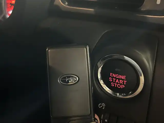 スバル インプレッサ ＷＲＸ STI A－Line 埼玉県 2011(平23)年 7.3万km WRブルーマイカ 社外ナビ　MDV-727DT/（フルセグTV/CD/DVD/BT/USB/SD/AM/FM）/ＥＴＣ/STI革シート/Carrozzeriaスピーカー/STIキャリパー/クルーズコントロール/運転席シートヒーター/運転席パワーシート/アルミペダル/パドルシフト/ステアリングスイッチ/ＨＩＤヘッドライト/フォグランプ/トノカバー/ドライブモードセレクト/純正フロアマット/プッシュスタート/電動格納ミラー/ウィンカーーミラー/スマートキー/スペアキー×1/純正ドアバイザー/スタッドレスタイヤ4本車載/社外235/45/17インチAW4本車載/車両/ナビ取扱説明書/保証書