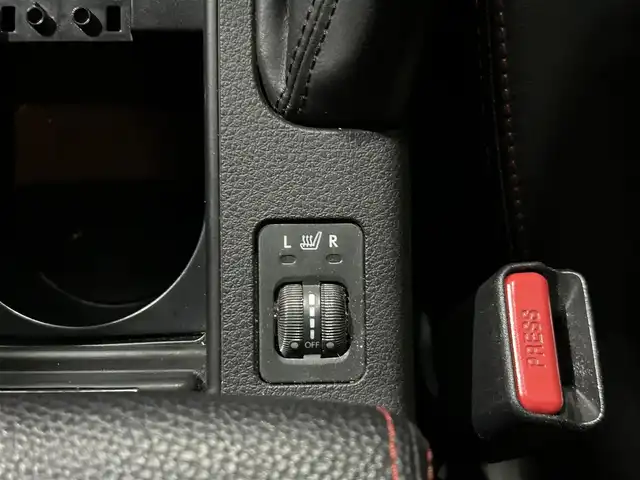 スバル インプレッサ ＷＲＸ STI A－Line 埼玉県 2011(平23)年 7.3万km WRブルーマイカ 社外ナビ　MDV-727DT/（フルセグTV/CD/DVD/BT/USB/SD/AM/FM）/ＥＴＣ/STI革シート/Carrozzeriaスピーカー/STIキャリパー/クルーズコントロール/運転席シートヒーター/運転席パワーシート/アルミペダル/パドルシフト/ステアリングスイッチ/ＨＩＤヘッドライト/フォグランプ/トノカバー/ドライブモードセレクト/純正フロアマット/プッシュスタート/電動格納ミラー/ウィンカーーミラー/スマートキー/スペアキー×1/純正ドアバイザー/スタッドレスタイヤ4本車載/社外235/45/17インチAW4本車載/車両/ナビ取扱説明書/保証書