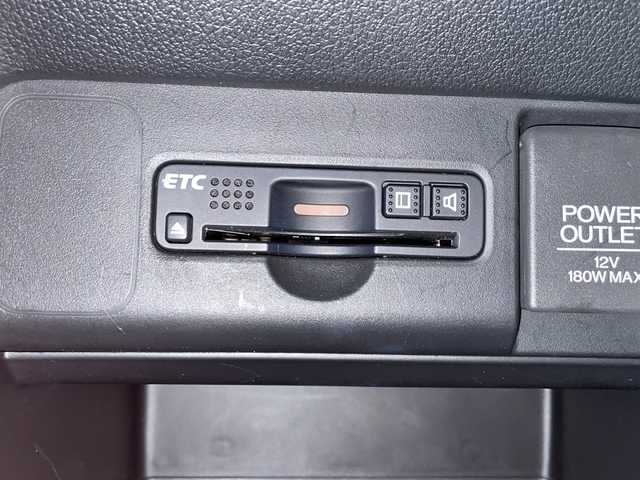ホンダ Ｎ ＢＯＸ G Lパッケージ 熊本県 2016(平28)年 7万km ブリティッシュグリーンP 社外SDナビ（フルセグ、ラジオ、BT、CD、DVD、SD）/ETC/バックカメラ/片側パワスラ/ハロゲンライト/ベンチシート/スマートキー/プッシュスタート/フロアマット/ドアバイザー/リアサンシェード/横滑り防止