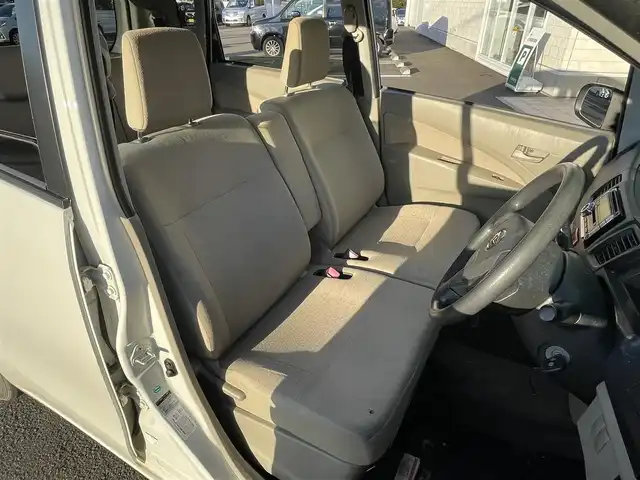 ダイハツ ムーヴ L 道央・札幌 2011(平23)年 15.7万km パールホワイトⅢ ・4WD/・社外オーディオ/・CD・ＦＭ・ＡＭ・ＭＤ・ＡＵＸ/・ETC/・純正フロアマット/・電動格納ミラー/・ベンチシート/・ヘッドライトレベライザー/・バニティミラー/・保証書/・取扱説明書