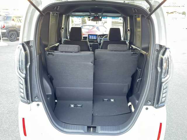 ホンダ Ｎ ＢＯＸ カスタム L 山口県 2024(令6)年 0.4万km プラチナホワイトパール ワンオーナー/純正ナビ/DVD/CD/SD/MSV/USB/BT/フルセグTV/バックカメラ/純正LEDヘッドライト/純正フォグランプ/オートライト/ヘッドライトレベライザー/純正１４インチアルミホイール/左後ろパワースライドドア/ステアリングスイッチ/クルーズコントロール/衝突被害軽減ブレーキ/LKA/横滑り防止/コーナーセンサー/オートパーキングホールド/スマートキー×２/ドライブレコーダー/純正フロアマット/純正ドアバイザー/電動格納ウインカードアミラー