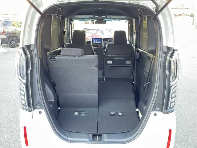 ホンダ Ｎ ＢＯＸ カスタム L 山口県 2024(令6)年 0.4万km プラチナホワイトパール ワンオーナー/純正ナビ/DVD/CD/SD/MSV/USB/BT/フルセグTV/バックカメラ/純正LEDヘッドライト/純正フォグランプ/オートライト/ヘッドライトレベライザー/純正１４インチアルミホイール/左後ろパワースライドドア/ステアリングスイッチ/クルーズコントロール/衝突被害軽減ブレーキ/LKA/横滑り防止/コーナーセンサー/オートパーキングホールド/スマートキー×２/ドライブレコーダー/純正フロアマット/純正ドアバイザー/電動格納ウインカードアミラー