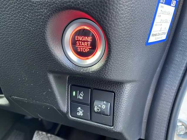 ホンダ Ｎ ＢＯＸ カスタム L 山口県 2024(令6)年 0.4万km プラチナホワイトパール ワンオーナー/純正ナビ/DVD/CD/SD/MSV/USB/BT/フルセグTV/バックカメラ/純正LEDヘッドライト/純正フォグランプ/オートライト/ヘッドライトレベライザー/純正１４インチアルミホイール/左後ろパワースライドドア/ステアリングスイッチ/クルーズコントロール/衝突被害軽減ブレーキ/LKA/横滑り防止/コーナーセンサー/オートパーキングホールド/スマートキー×２/ドライブレコーダー/純正フロアマット/純正ドアバイザー/電動格納ウインカードアミラー