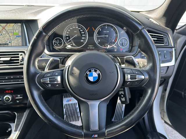 ＢＭＷ ５２３ｄ ツーリング Mスポーツ 栃木県 2016(平28)年 8万km パール 純正ナビ/バックカメラ/Ｂｌｕｅｔｏｏｔｈ/USB入力端子/ドライブレコーダー/ＥＴＣ/クルーズコントロール/パドルシフト/オートライト/レザーシート/パワーシート/シートヒーター/パワーバックドア/横滑り防止機能/コーナーセンサー/レーンキープアシスト/衝突被害軽減システム/アイドリングストップ