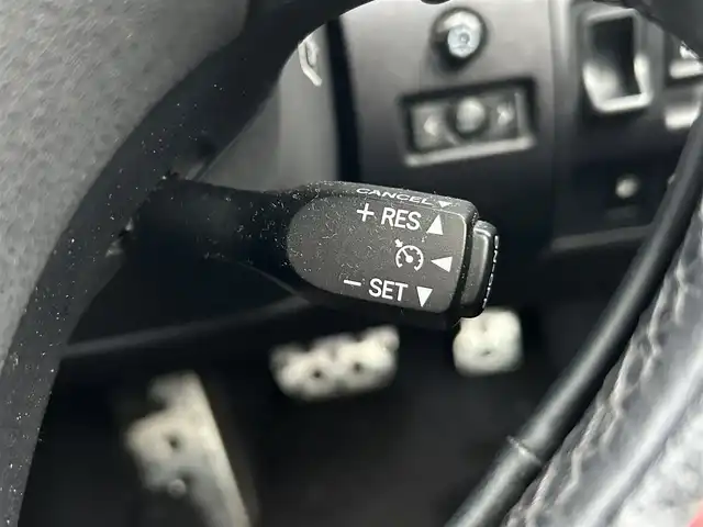 レクサス ＩＳ 250C バージョンL 広島県 2009(平21)年 12.8万km ホワイトパールクリスタルシャイン 電動オープン/純正HDDナビ/純正CD/MD/DVD/MSV/バックカメラ/純正USB/AUX端子/黒レザーシート/前席シートヒーター/前席パワーシート/【メモリー機能付き】/ウッドコンビステア/パドルシフト/社外17インチアルミ/クルーズコントロール/スマートキー/HIDライト/ドライブレコーダー/電動格納ウィンカーミラー/ETC/保証書/取扱説明書/ナビ取扱説明書/純正フロアマット