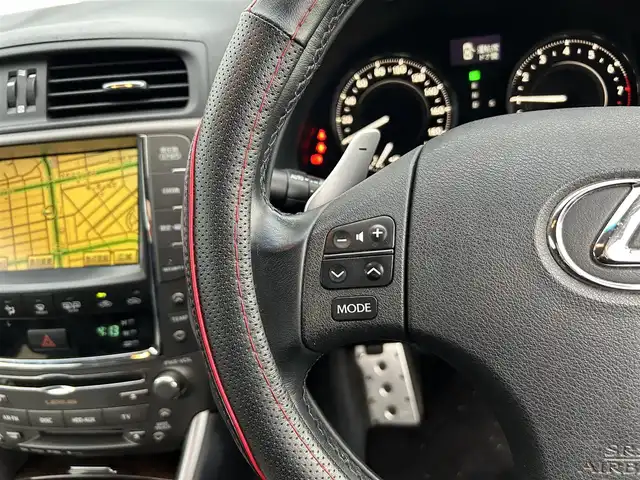 レクサス ＩＳ 250C バージョンL 広島県 2009(平21)年 12.8万km ホワイトパールクリスタルシャイン 電動オープン/純正HDDナビ/純正CD/MD/DVD/MSV/バックカメラ/純正USB/AUX端子/黒レザーシート/前席シートヒーター/前席パワーシート/【メモリー機能付き】/ウッドコンビステア/パドルシフト/社外17インチアルミ/クルーズコントロール/スマートキー/HIDライト/ドライブレコーダー/電動格納ウィンカーミラー/ETC/保証書/取扱説明書/ナビ取扱説明書/純正フロアマット