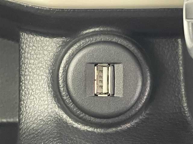 スズキ クロスビー HYBRID MZ 愛知県 2020(令2)年 1.9万km キャラバンアイボリーパールメタリック/ブラック 2トーンルーフ 社外ナビ　全方位カメラ　シートヒーター　禁煙車　フルセグＴＶ　Ｂｌｕｅｔｏｏｔｈ　ドラレコ　パドルシフト　ツートンカラー　デュアルセンサーブレーキ　衝突軽減　車線逸脱　ＬＥＤライト　パーキングセンサー