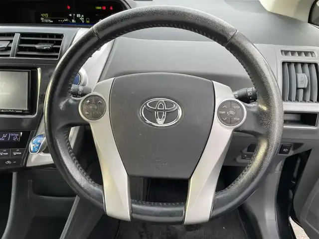 トヨタ プリウス α S ツーリングセレクション 福島県 2013(平25)年 11.8万km ブラック (株)IDOMが運営する【じしゃロン福島店】の自社ローン専用車両になります。こちらは現金またはオートローンご利用時の価格です。自社ローンご希望の方は別途その旨お申付け下さい/・社外エクリプスナビ（AM/FM/CD/DVD)/・バックカメラ/・ステアリングスイッチ/・ETC/・社外１７インチアルミ/・純正１７インチアルミタイヤ積込