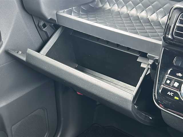 ダイハツ タント カスタム X スタイルセレクション 三重県 2021(令3)年 2.8万km ブラックマイカメタリック 純正ナビ/両側パワースライドドア/前席シートヒーター/スペアキー/USB給電ポート/ウィンカーミラー/レーンキープアシスト/衝突軽減ブレーキ/コーナーセンサー/オートライト/LEDヘッドライト/シートリフター/ハーフレザーシート/ステアリングリモコン/サイド・リアスポイラー/リヤサンシェード/アイドリングストップ/電動格納ミラー/禁煙車