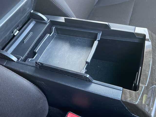 トヨタ マークＸ 250G 三重県 2014(平26)年 4.9万km ホワイトパールクリスタルシャイン 社外ナビ/バックカメラ/ＥＴＣ/パワーシート/スペアキー/ワンオーナー/ステアスイッチ/ＬＥＤオートライト/フォグランプ/電動格納ミラー/純正フロアマット/ドアバイザー/純正ＡＷ/禁煙車