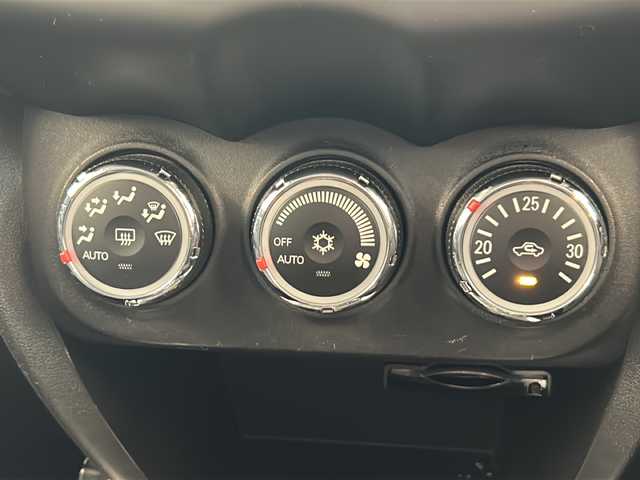 三菱 ＲＶＲ G 岐阜県 2012(平24)年 7.2万km ディープシーグリーンマイカ 純正SDナビ/純正アルミホイール/オートライト/フォグ/パドルシフト/４WD/ウィンカーミラー/社外アルミホイール/AUX/ワンセグ/BIuetooth/バックモニター/ETC/プッシュスタート