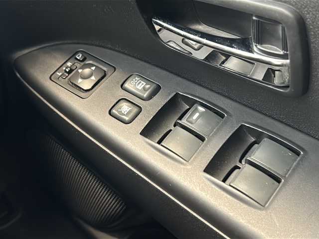 三菱 ＲＶＲ G 岐阜県 2012(平24)年 7.2万km ディープシーグリーンマイカ 純正SDナビ/純正アルミホイール/オートライト/フォグ/パドルシフト/４WD/ウィンカーミラー/社外アルミホイール/AUX/ワンセグ/BIuetooth/バックモニター/ETC/プッシュスタート