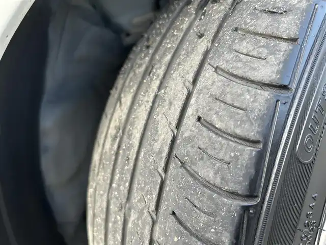 日産 ノート e－パワー メダリスト 宮城県 2018(平30)年 4.2万km ブリリアントホワイトパール インテリジェントアラウンドビューモニターセット/・踏み間違い衝突防止アシスト/・フロント＆バックソナー/・インテリジェントアラウンドビューモニター/・スマートルームミラー/＝＝＝/社外エアロ/インテリジェントエマージェンシーブレーキ/車線逸脱警報/純正ナビ（MM317D-W）/・CD/DVD/・Bluetooth/・フルセグTV/ETC/ドライブレコーダー/革巻きステアリング/ステアリングスイッチ/LEDヘッドランプ/フォグランプ/オートライト/スマートキー＆プッシュスタート/電動格納ミラー/社外17インチAW/車高調/ドアバイザー/フロアマット/Wエアバッグ