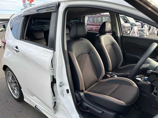 日産 ノート e－パワー メダリスト 宮城県 2018(平30)年 4.2万km ブリリアントホワイトパール インテリジェントアラウンドビューモニターセット/・踏み間違い衝突防止アシスト/・フロント＆バックソナー/・インテリジェントアラウンドビューモニター/・スマートルームミラー/＝＝＝/社外エアロ/インテリジェントエマージェンシーブレーキ/車線逸脱警報/純正ナビ（MM317D-W）/・CD/DVD/・Bluetooth/・フルセグTV/ETC/ドライブレコーダー/革巻きステアリング/ステアリングスイッチ/LEDヘッドランプ/フォグランプ/オートライト/スマートキー＆プッシュスタート/電動格納ミラー/社外17インチAW/車高調/ドアバイザー/フロアマット/Wエアバッグ