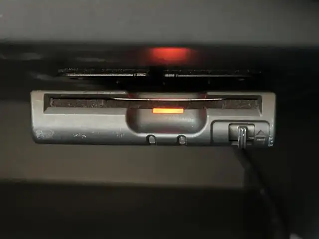 日産 ノート e－パワー メダリスト 宮城県 2018(平30)年 4.2万km ブリリアントホワイトパール インテリジェントアラウンドビューモニターセット/・踏み間違い衝突防止アシスト/・フロント＆バックソナー/・インテリジェントアラウンドビューモニター/・スマートルームミラー/＝＝＝/社外エアロ/インテリジェントエマージェンシーブレーキ/車線逸脱警報/純正ナビ（MM317D-W）/・CD/DVD/・Bluetooth/・フルセグTV/ETC/ドライブレコーダー/革巻きステアリング/ステアリングスイッチ/LEDヘッドランプ/フォグランプ/オートライト/スマートキー＆プッシュスタート/電動格納ミラー/社外17インチAW/車高調/ドアバイザー/フロアマット/Wエアバッグ