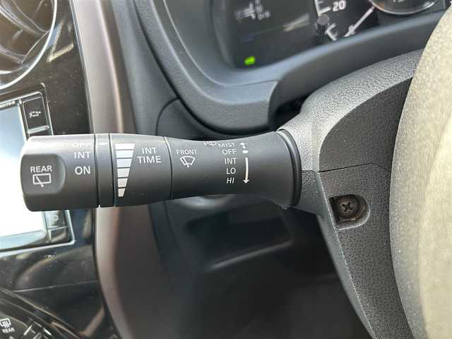 日産 ノート e－パワー メダリスト 宮城県 2018(平30)年 4.2万km ブリリアントホワイトパール インテリジェントアラウンドビューモニターセット/・踏み間違い衝突防止アシスト/・フロント＆バックソナー/・インテリジェントアラウンドビューモニター/・スマートルームミラー/＝＝＝/社外エアロ/インテリジェントエマージェンシーブレーキ/車線逸脱警報/純正ナビ（MM317D-W）/・CD/DVD/・Bluetooth/・フルセグTV/ETC/ドライブレコーダー/革巻きステアリング/ステアリングスイッチ/LEDヘッドランプ/フォグランプ/オートライト/スマートキー＆プッシュスタート/電動格納ミラー/社外17インチAW/車高調/ドアバイザー/フロアマット/Wエアバッグ