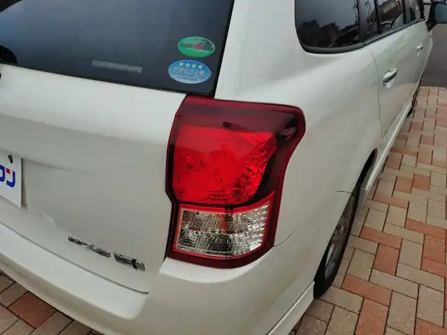 トヨタ カローラ フィールダー HV G エアロツアラー W×B 新潟県 2014(平26)年 10.1万km ホワイトパールクリスタルシャイン (株)IDOMが運営する【じしゃロン新潟店】の自社ローン専用車両になります。/こちらは現金またはオートローンご利用時の価格です。自社ローンご希望の方は別途その旨お申付け下さい/純正ナビ/FM/AM/CD視聴可能/ワンセグTV視聴可能(走行中視聴不可)/Bluetooth/AUX接続可能/バックカメラ/ETC/プッシュスタート/ハーフレザー/純正フロアマット/電動格納ウィンカーミラー/横滑り防止装置/ECO/EVモード/スマートキー