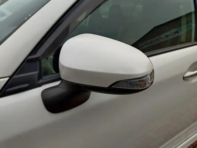 トヨタ カローラ フィールダー HV G エアロツアラー W×B 新潟県 2014(平26)年 10.1万km ホワイトパールクリスタルシャイン (株)IDOMが運営する【じしゃロン新潟店】の自社ローン専用車両になります。/こちらは現金またはオートローンご利用時の価格です。自社ローンご希望の方は別途その旨お申付け下さい/純正ナビ/FM/AM/CD視聴可能/ワンセグTV視聴可能(走行中視聴不可)/Bluetooth/AUX接続可能/バックカメラ/ETC/プッシュスタート/ハーフレザー/純正フロアマット/電動格納ウィンカーミラー/横滑り防止装置/ECO/EVモード/スマートキー