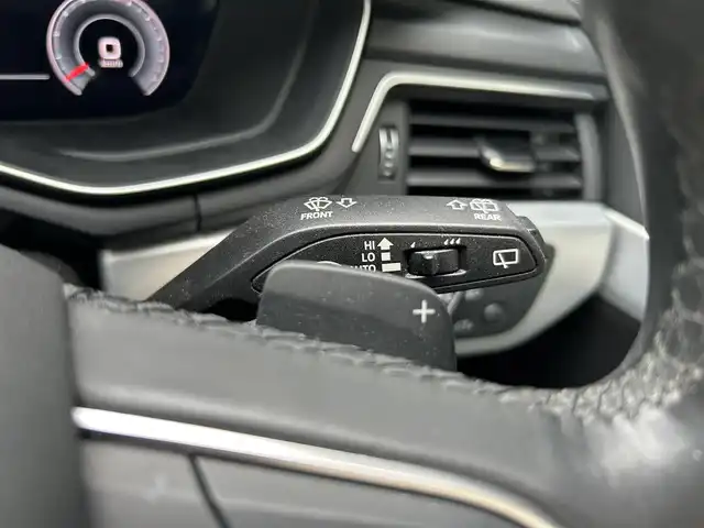 アウディ Ａ４ アバント 35TFSI アドバンスド 神奈川県 2021(令3)年 3.5万km 黒 純正ナビ/バックカメラ/全方位カメラ/クリアランスソナー/パドルシフト/クルーズコントロール/レザーシート/前席シートヒーター/前席パワーシート/メモリシート/パークアシスト/ETC2.0/ルーフレール/アイドリングストップ/社外フロアマット/純正AW/スマートキー/スペアキー×1/取扱説明書/保証書