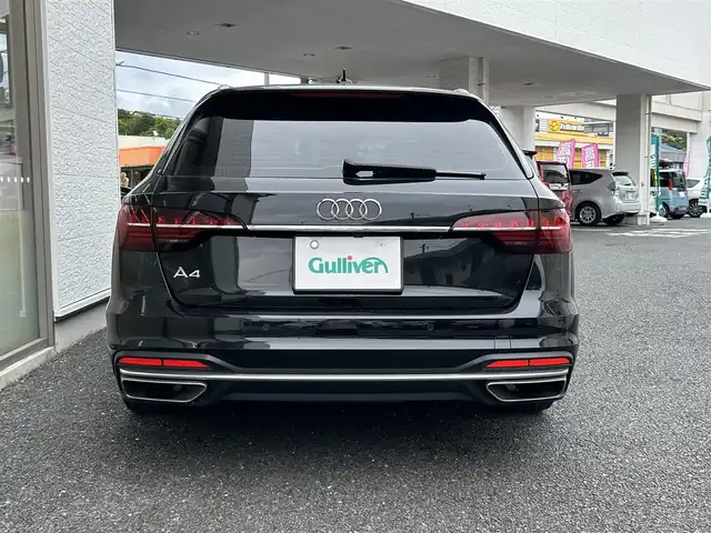 アウディ Ａ４ アバント 35TFSI アドバンスド 神奈川県 2021(令3)年 3.5万km 黒 純正ナビ/バックカメラ/全方位カメラ/クリアランスソナー/パドルシフト/クルーズコントロール/レザーシート/前席シートヒーター/前席パワーシート/メモリシート/パークアシスト/ETC2.0/ルーフレール/アイドリングストップ/社外フロアマット/純正AW/スマートキー/スペアキー×1/取扱説明書/保証書