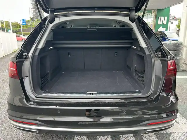 アウディ Ａ４ アバント 35TFSI アドバンスド 神奈川県 2021(令3)年 3.5万km 黒 純正ナビ/バックカメラ/全方位カメラ/クリアランスソナー/パドルシフト/クルーズコントロール/レザーシート/前席シートヒーター/前席パワーシート/メモリシート/パークアシスト/ETC2.0/ルーフレール/アイドリングストップ/社外フロアマット/純正AW/スマートキー/スペアキー×1/取扱説明書/保証書