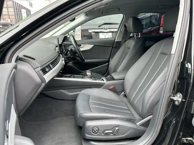 アウディ Ａ４ アバント 35TFSI アドバンスド 神奈川県 2021(令3)年 3.5万km 黒 純正ナビ/バックカメラ/全方位カメラ/クリアランスソナー/パドルシフト/クルーズコントロール/レザーシート/前席シートヒーター/前席パワーシート/メモリシート/パークアシスト/ETC2.0/ルーフレール/アイドリングストップ/社外フロアマット/純正AW/スマートキー/スペアキー×1/取扱説明書/保証書