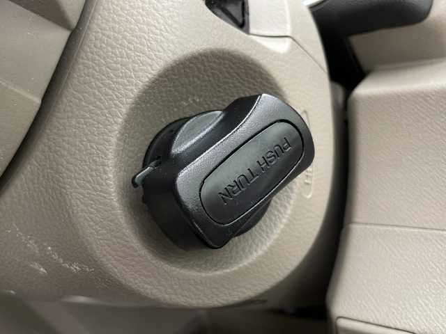 ホンダ ライフ G スマートプラス 宮崎県 2010(平22)年 4.6万km バニラクレム 〇純正CDプレーヤー【WX-104CU】/〇AUX/USB/FM/AM/〇電格ミラー/〇ドアバイザー/〇ハロゲンライト/〇オートエアコン/〇スマートキー/〇保証書/〇取扱説明書