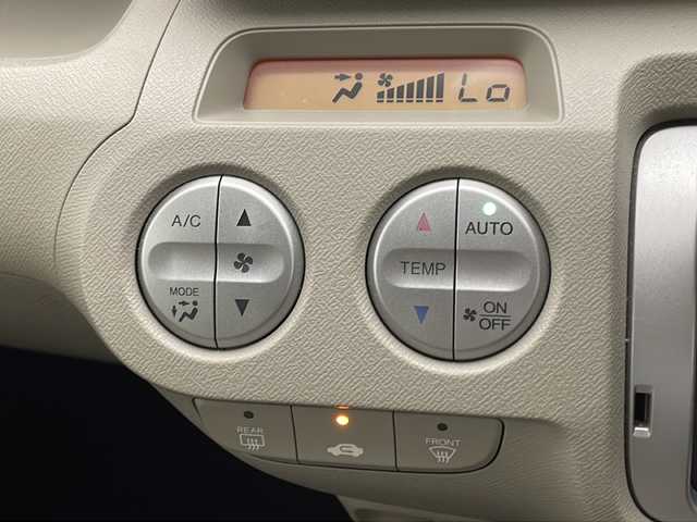 ホンダ ライフ G スマートプラス 宮崎県 2010(平22)年 4.6万km バニラクレム 〇純正CDプレーヤー【WX-104CU】/〇AUX/USB/FM/AM/〇電格ミラー/〇ドアバイザー/〇ハロゲンライト/〇オートエアコン/〇スマートキー/〇保証書/〇取扱説明書