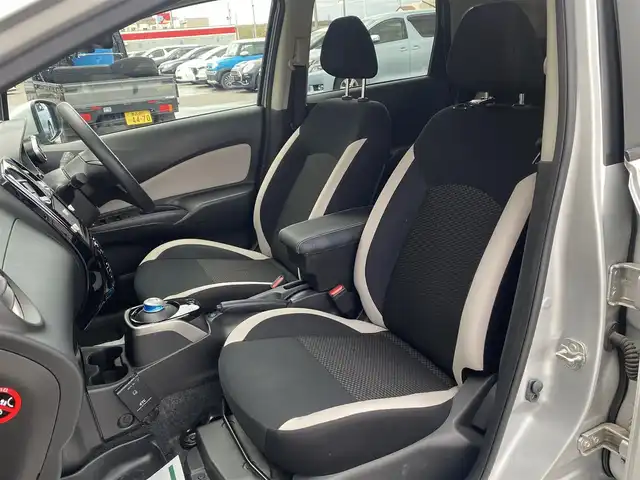 日産 ノート e－パワー X FOUR 青森県 2019(平31)年 11.9万km ブリリアントシルバー ４WD/純正ナビ/フルセグTV/CD/DVD/BT/バックカメラ/全周囲カメラ/デジタルインナーミラー/ETC/ドライブレコーダー/オートライト/LEDヘッドライト/衝突被害軽減システム/レーンアシスト/15インチ純正AW/純正フロアマット