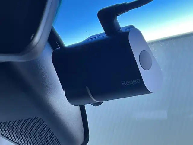 ホンダ オデッセイ ハイブリッド アブソルート・EXホンダセンジング 滋賀県 2018(平30)年 6.3万km プラチナホワイトパール 純正9インチナビ/【Bluetooth/USB/CD/DVD/フルセグTV/HDMI】/ハーフレザーシート/全方位カメラ/両側パワースライドドア/ホンダセンシング/・衝突軽減ブレーキ/・誤発進抑制機能/・歩行者事故低減ステアリング/・路外逸脱抑制機能/・渋滞追従機能付アダプティブクルーズコントロール/・LKAS〈車線維持支援システム〉/・先行車発進お知らせ機能/・標識認識機能/ブラインドスポットインフォメーション/LEDヘッドライト/クリアランスソナー/前後ドライブレコーダー/ビルトインETC2.0/電動パーキングブレーキ/オートブレーキホールド/D/Nパワーシート/D/Nシートヒーター/2列目オットマン/プッシュスタート/スマートキー/ステアリングリモコン