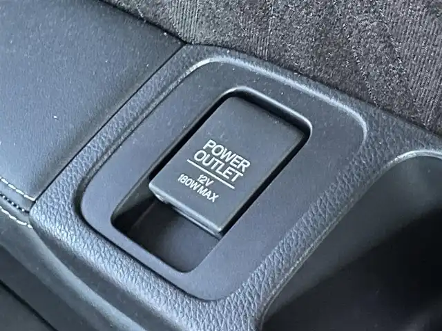 ホンダ オデッセイ ハイブリッド アブソルート・EXホンダセンジング 滋賀県 2018(平30)年 6.3万km プラチナホワイトパール 純正9インチナビ/【Bluetooth/USB/CD/DVD/フルセグTV/HDMI】/ハーフレザーシート/全方位カメラ/両側パワースライドドア/ホンダセンシング/・衝突軽減ブレーキ/・誤発進抑制機能/・歩行者事故低減ステアリング/・路外逸脱抑制機能/・渋滞追従機能付アダプティブクルーズコントロール/・LKAS〈車線維持支援システム〉/・先行車発進お知らせ機能/・標識認識機能/ブラインドスポットインフォメーション/LEDヘッドライト/クリアランスソナー/前後ドライブレコーダー/ビルトインETC2.0/電動パーキングブレーキ/オートブレーキホールド/D/Nパワーシート/D/Nシートヒーター/2列目オットマン/プッシュスタート/スマートキー/ステアリングリモコン