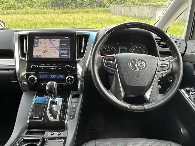トヨタ アルファード S Cパッケージ 長崎県 2020(令2)年 5.2万km ホワイトパールクリスタルシャイン ワンオーナー/サンルーフ/モデリスタエアロ(F/S/R下)/モデリスタマフラーカッター/純正ナビ/(BT/フルセグ)/バックカメラ/フリップダウンモニター/衝突軽減ブレーキ/レーンアシスト/コーナーセンサー/ブラインドスポットモニター/レーダークルーズ/両側パワースライドドア/パワーバックドア /レザーシート/シートヒーター/エアシート/パワーシート/ハンドルヒーター/ビルトインETC/前後ドライブレコーダー/純正18インチAW