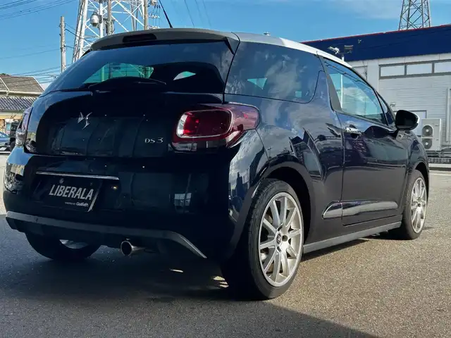 ＤＳオートモビル ＤＳ３ シック 富山県 2016(平28)年 9.3万km 紺 メモリナビ/フルセグテレビ/バックカメラ/ETC/HID/AM/FMラジオ/CD再生/盗難防止装置/オートエアコン/衝突軽減
