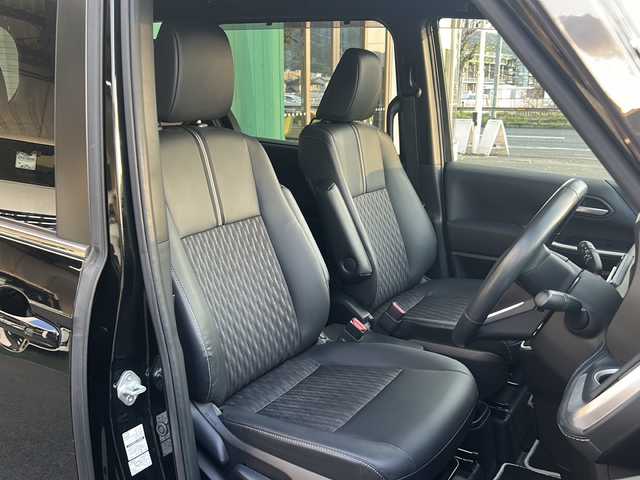 トヨタ ノア S－Z 京都府 2022(令4)年 2.8万km アティチュードブラックマイカ 純正１０．５インチメモリーナビ/トヨタセーフティセンス　/両側パワースライドドア　/バックカメラ　/クリアランスソナー　/禁煙車　/７人乗り　/ＥＴＣ　/ＬＥＤヘッドライト　/シートヒーター　/スマートキー