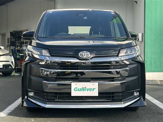 トヨタ ノア S－Z 京都府 2022(令4)年 2.8万km アティチュードブラックマイカ 純正１０．５インチメモリーナビ/トヨタセーフティセンス　/両側パワースライドドア　/バックカメラ　/クリアランスソナー　/禁煙車　/７人乗り　/ＥＴＣ　/ＬＥＤヘッドライト　/シートヒーター　/スマートキー