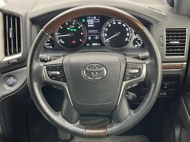 トヨタ ランドクルーザー ZX 愛知県 2016(平28)年 2.9万km ホワイトパールクリスタルシャイン 純正９インチナビ　全方位カメラ　サンルーフ　ルーフレール　ＢＳＭ　黒レザーシート　センターデフロック　パワーシート　シートヒーター　シートベンチレーション　ステアリングヒーター　ＡＣＣ　ＬＥＤ　ＥＴＣ