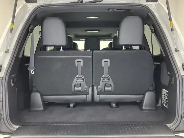 トヨタ ランドクルーザー ZX 愛知県 2016(平28)年 2.9万km ホワイトパールクリスタルシャイン 純正９インチナビ　全方位カメラ　サンルーフ　ルーフレール　ＢＳＭ　黒レザーシート　センターデフロック　パワーシート　シートヒーター　シートベンチレーション　ステアリングヒーター　ＡＣＣ　ＬＥＤ　ＥＴＣ