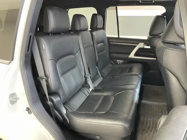 トヨタ ランドクルーザー ZX 愛知県 2016(平28)年 2.9万km ホワイトパールクリスタルシャイン 純正９インチナビ　全方位カメラ　サンルーフ　ルーフレール　ＢＳＭ　黒レザーシート　センターデフロック　パワーシート　シートヒーター　シートベンチレーション　ステアリングヒーター　ＡＣＣ　ＬＥＤ　ＥＴＣ