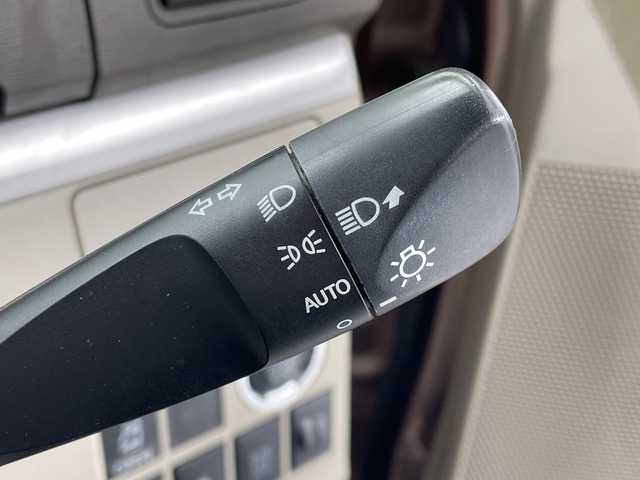 ダイハツ タント X SAⅡ 愛知県 2015(平27)年 6.8万km ライトローズマイカメタリック 社外ナビ/・CD/・テレビ/衝突軽減ブレーキ/レーンキープアシスト/ＥＴＣ/バックカメラ/オートライト/片側パワースライドドア/スマートキー