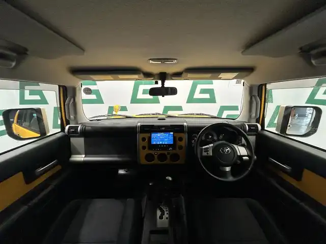 トヨタ ＦＪクルーザー カラーパッケージ 鹿児島県 2011(平23)年 3.6万km イエロー/ホワイト AIS検査済み【2502046326】社外パーツ取付有/カロッツェリアサイバーナビ/フルセグ/ETC/バックカメラ/クルーズコントロール/ルーフラック