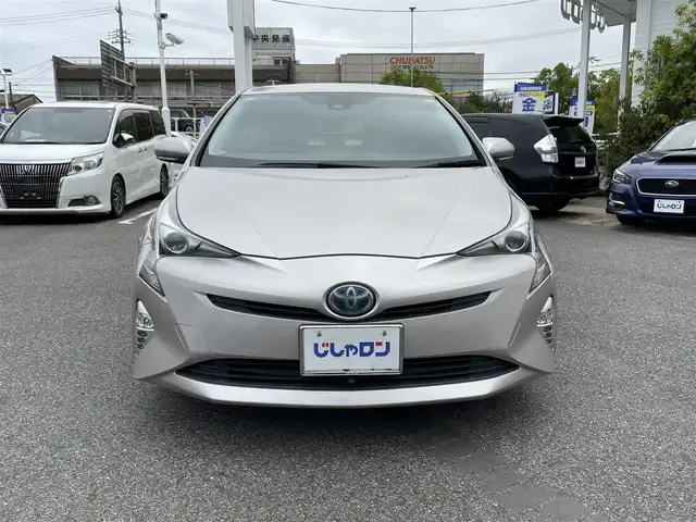 トヨタ プリウス S 愛知県 2016(平28)年 14.8万km スティールブロンドM (株)IDOMが運営する【じしゃロン名古屋鳴海店】の自社ローン専用車両になりますこちらは現金またはオートローンご利用時の価格です。自社ローンご希望の方は別途その旨お申付け下さい/・ワンオーナー/・純正SDナビ/・フルセグTV　BT/・バックカメラ/・レーダークルーズ/・LKA/・LEDヘッドライト/・オートハイビーム/・フォグ/・ビルトインETC/・純正15AW/・スマートキー×２