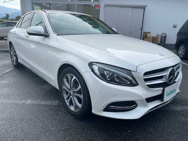 メルセデス・ベンツ Ｃ１８０ アバンギャルド 神奈川県 2015(平27)年 7.8万km ポーラホワイト ワンオーナー/保証書/取扱説明書/純正メモリナビ/（FM・AM・BT・CD・フルセグTV・SD）/衝突軽減システム/レーダークルーズコントロール/ブラインドスポットアシスト/レーンキーピングアシスト/コーナーセンサー/パドルシフト/LEDヘッドライト/オートライト/カーテン＋サイドエアバッグ/レザーシート/メモリー付きパワーシート/純正１７インチAW/バックカメラ