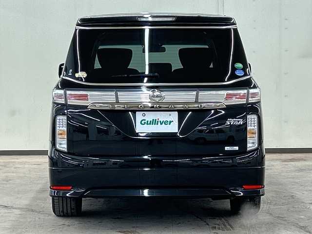 日産 エルグランド 250ハイウェイスター プレミアム 道央・札幌 2014(平26)年 12.6万km ファントムブラック ４WD//純正メモリナビ//フルセグTV//BT・ＳＤ・CD・DVD・ＡＭ・ＦＭ・ＵＳＢ・ＡＵＸ//バックカメラ//両側パワースライドドア//後席用モニター//ドライブレコーダー（前後）//積み込み冬タイヤ//横滑り防止装置//純正エンジンスターター//オットマン//クルーズコントロール//ダブルエアコン//レーダー探知機//ビルトインＥＴＣ//フォグランプ//スペアキー