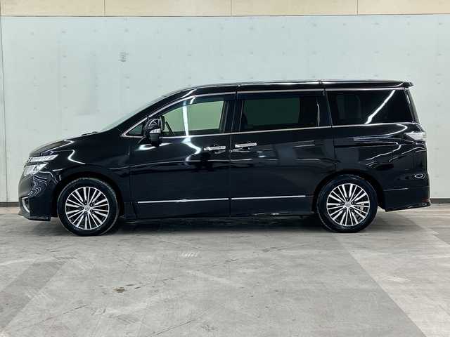 日産 エルグランド 250ハイウェイスター プレミアム 道央・札幌 2014(平26)年 12.6万km ファントムブラック ４WD//純正メモリナビ//フルセグTV//BT・ＳＤ・CD・DVD・ＡＭ・ＦＭ・ＵＳＢ・ＡＵＸ//バックカメラ//両側パワースライドドア//後席用モニター//ドライブレコーダー（前後）//積み込み冬タイヤ//横滑り防止装置//純正エンジンスターター//オットマン//クルーズコントロール//ダブルエアコン//レーダー探知機//ビルトインＥＴＣ//フォグランプ//スペアキー