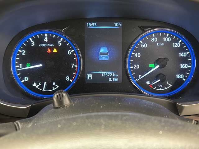 日産 エルグランド 250ハイウェイスター プレミアム 道央・札幌 2014(平26)年 12.6万km ファントムブラック ４WD//純正メモリナビ//フルセグTV//BT・ＳＤ・CD・DVD・ＡＭ・ＦＭ・ＵＳＢ・ＡＵＸ//バックカメラ//両側パワースライドドア//後席用モニター//ドライブレコーダー（前後）//積み込み冬タイヤ//横滑り防止装置//純正エンジンスターター//オットマン//クルーズコントロール//ダブルエアコン//レーダー探知機//ビルトインＥＴＣ//フォグランプ//スペアキー