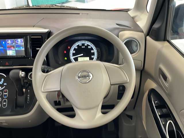 日産 デイズ ルークス X 福井県 2015(平27)年 8.2万km アゼリアピンク クラリオン6.2インチメモリーナビ/ワンセグTV/BT/DVD/CD/SD/AUX/アラウンドビューモニター/両側パワースライドドア/サマータイヤ車載/純正フロアマット/プッシュスタート/スマートキー×2